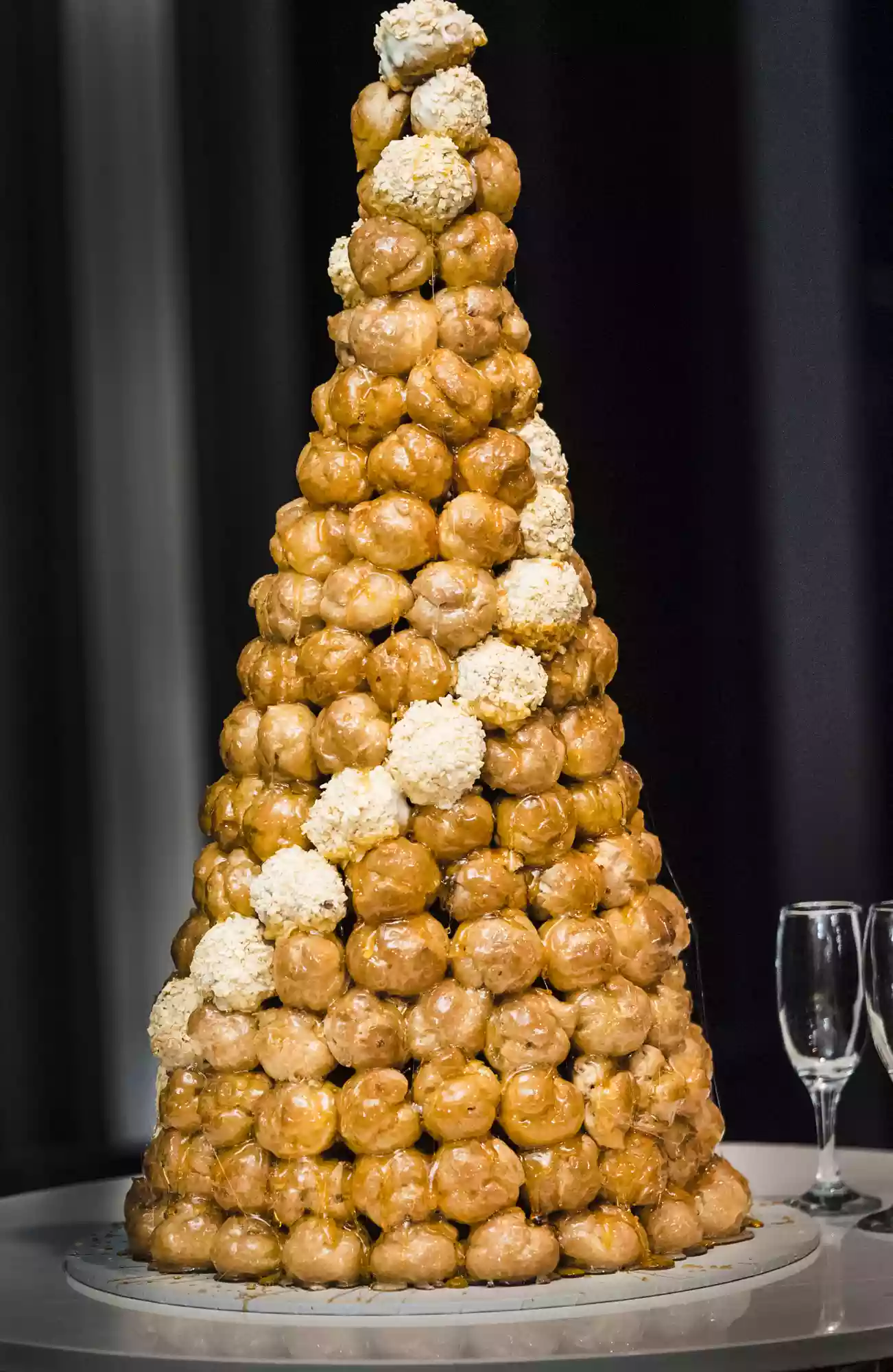 wedding cake at a gay wedding in sydney