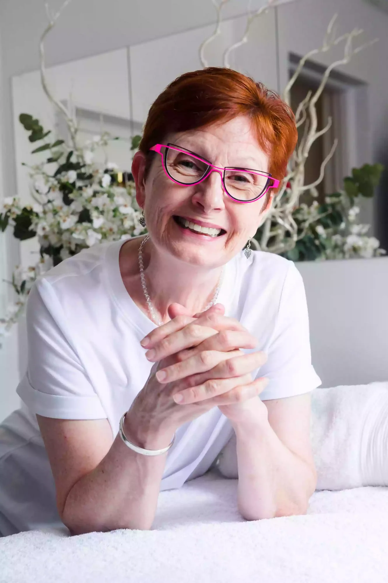 Headshot photo of a woman as shot by a Sydney professional headshot photographer