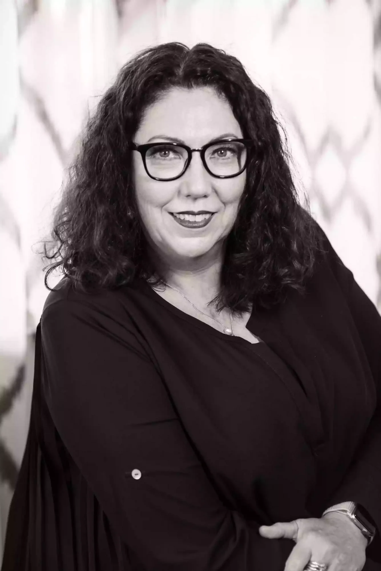 Headshot photo of a woman as shot by a Sydney professional headshot photographer