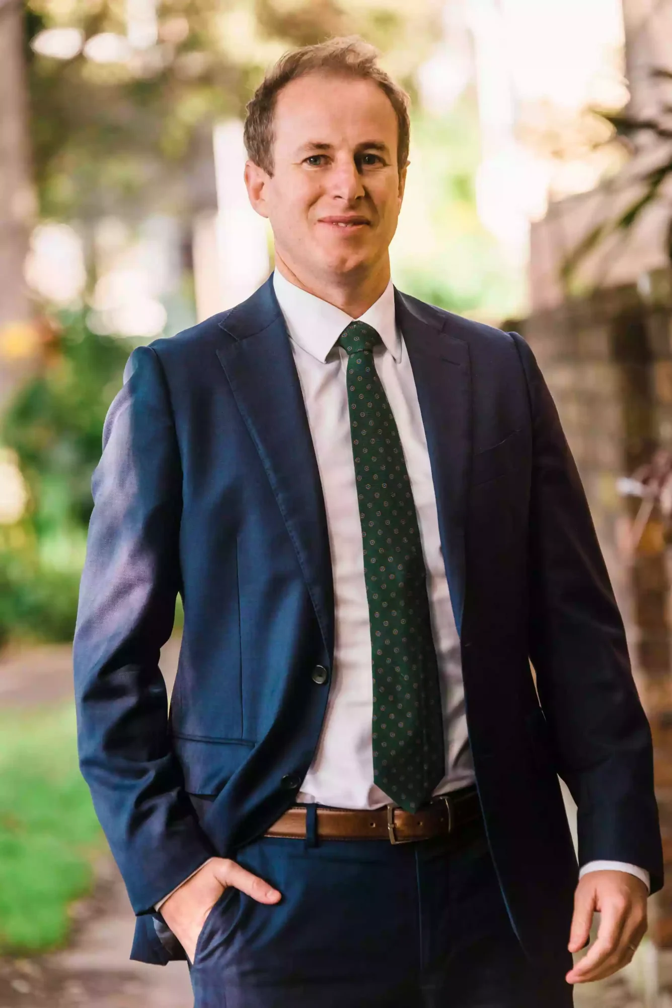 Headshot photo of a man wearing a suit as shot by a Sydney professional headshot photographer